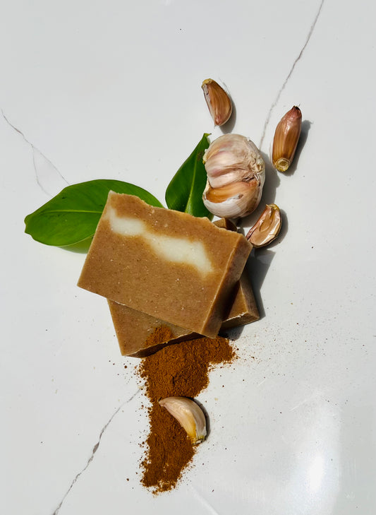 Fungal Acne Glow Bar (Turmeric & Garlic)